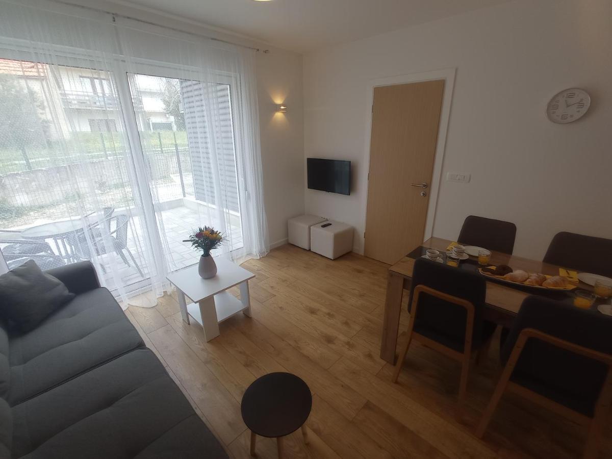 Apartment Punda Kastela Bagian luar foto